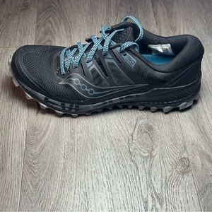 Saucony Peregrine ISO Trail Running Shoes Mens Size 9 Black Blue PWRTRAC Grip